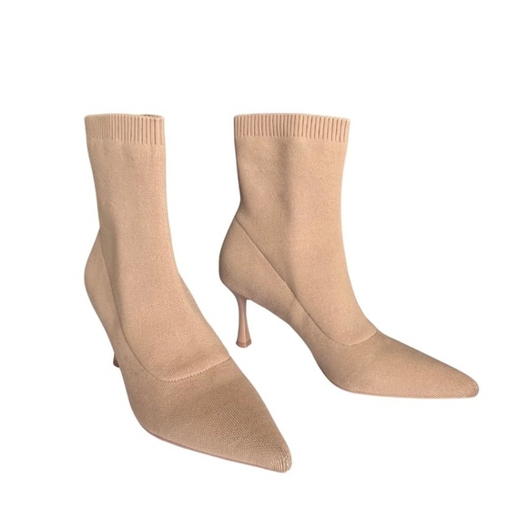Cosy Island Tan "Minimalist" Pointed Toe Sock Ankle Boots Sz 9.5 NWT With Box - Picture 1 of 9